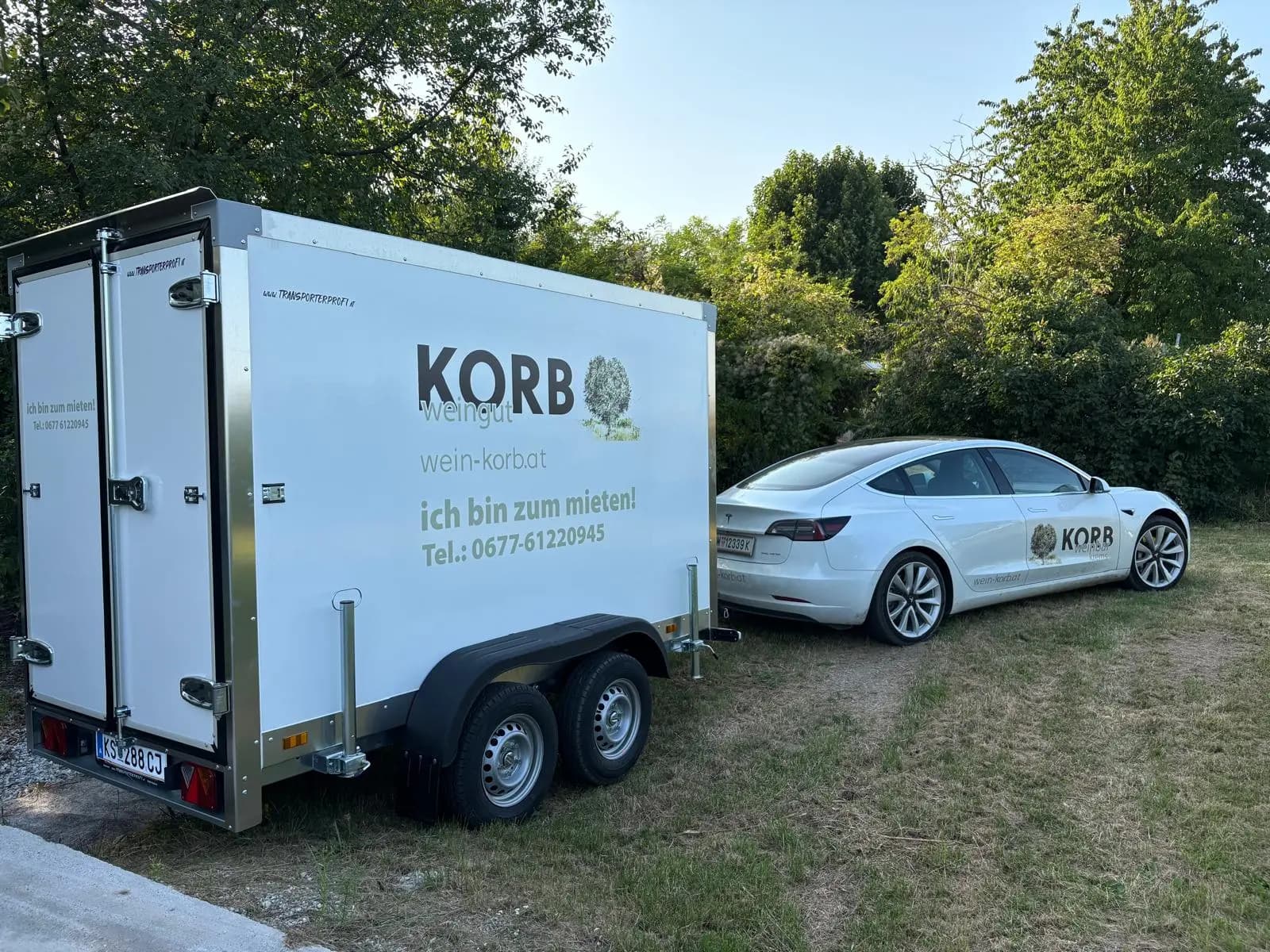 Kühlanhänger vom Weingut KORB